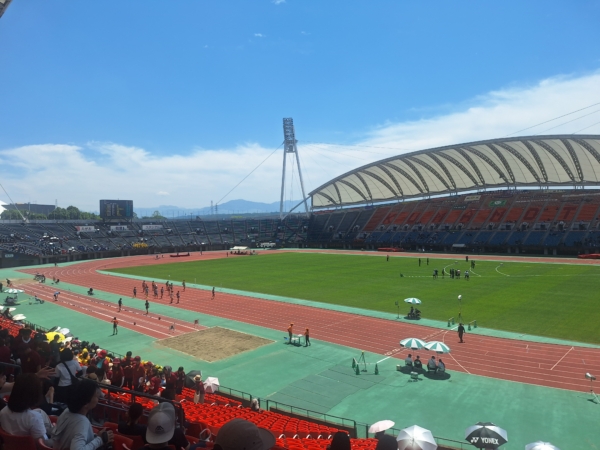 高校総体に行ってきました　すまいる北部の画像